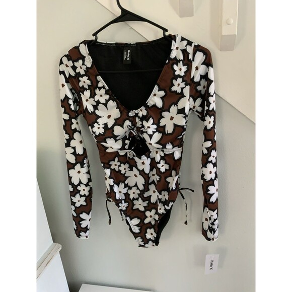 NWT Hurley Floral One Piece Swimsuit Long Sleeve Surf Rash Guard Size Small - Picture 1 of 3